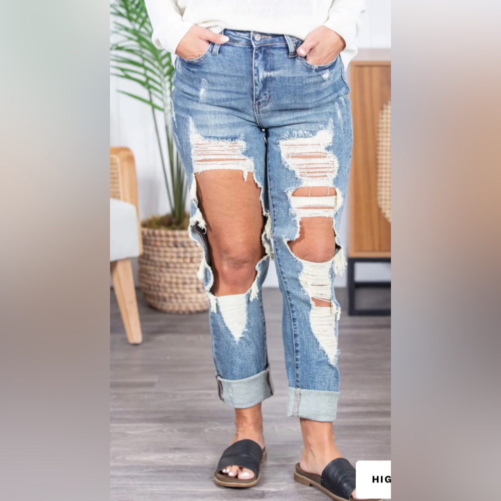 Judy Blue Ripped Denim Skinny Jeans